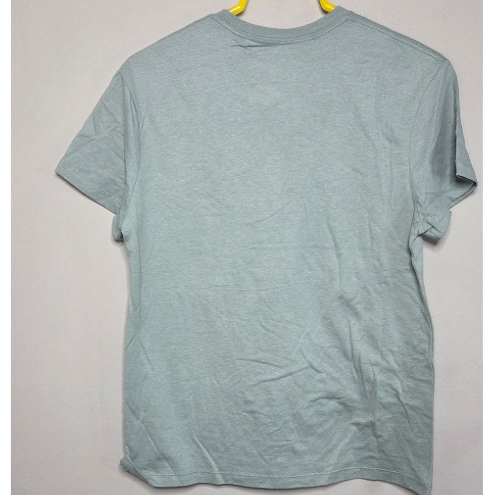 Richard Scarry Busy World Christmas Graphic T-Shirt Small Sage Green Cotton NWT - Picture 5 of 6